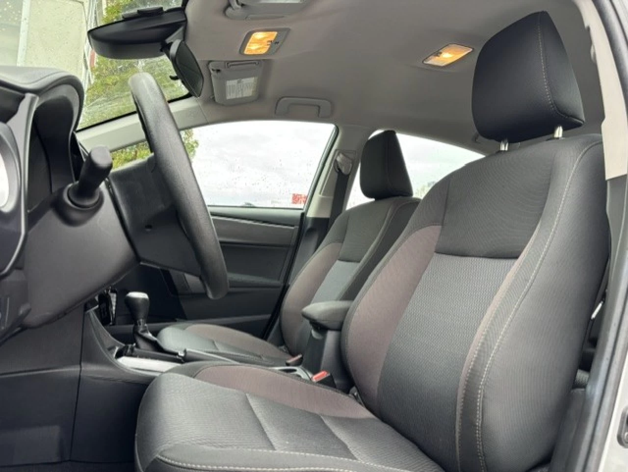 2017 Toyota Corolla LE Image principale