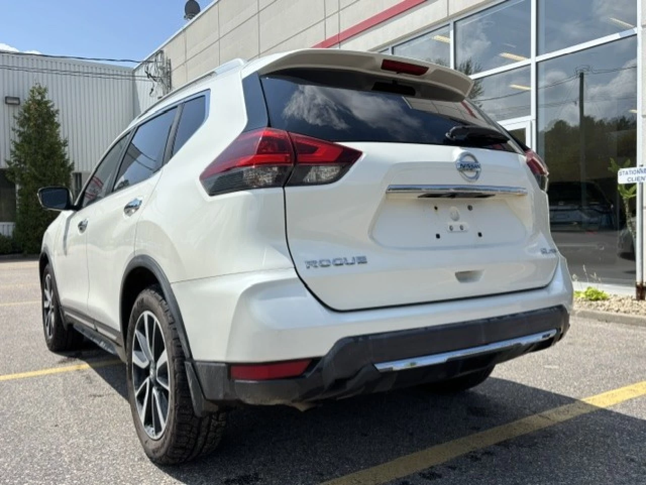 2018 Nissan Rogue SL Main Image