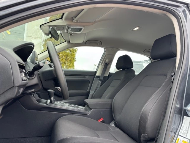 Honda Civic LX-B 2024