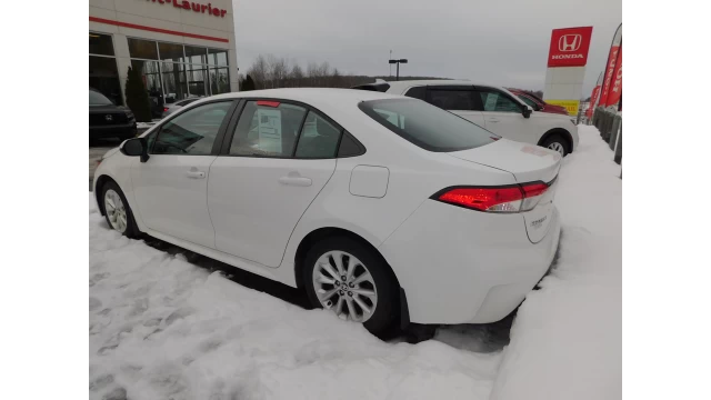 Toyota Corolla L/LE/XLE 2021