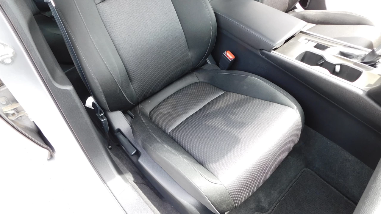 2020 Honda Accord LX Main Image