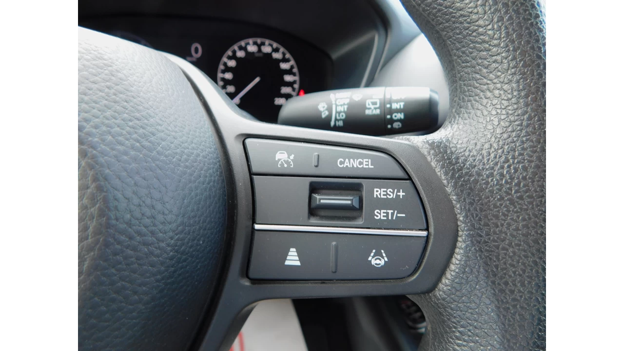 2023 Honda HR-V LX Main Image