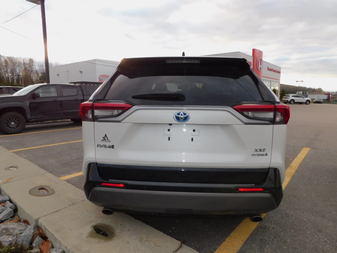 2019 Toyota RAV4 Hybrid XLE Image principale