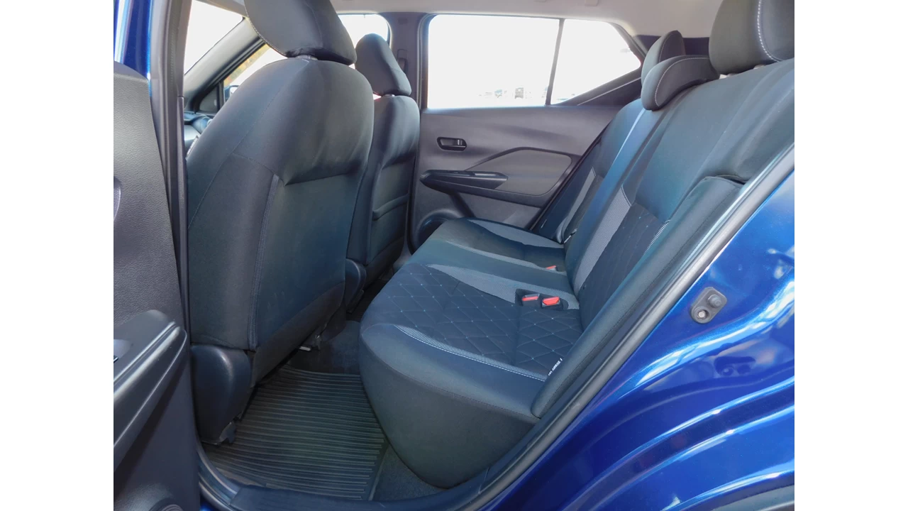 2020 Nissan Kicks S Main Image