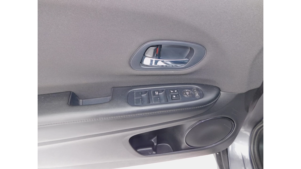 2021 Honda HR-V LX Main Image