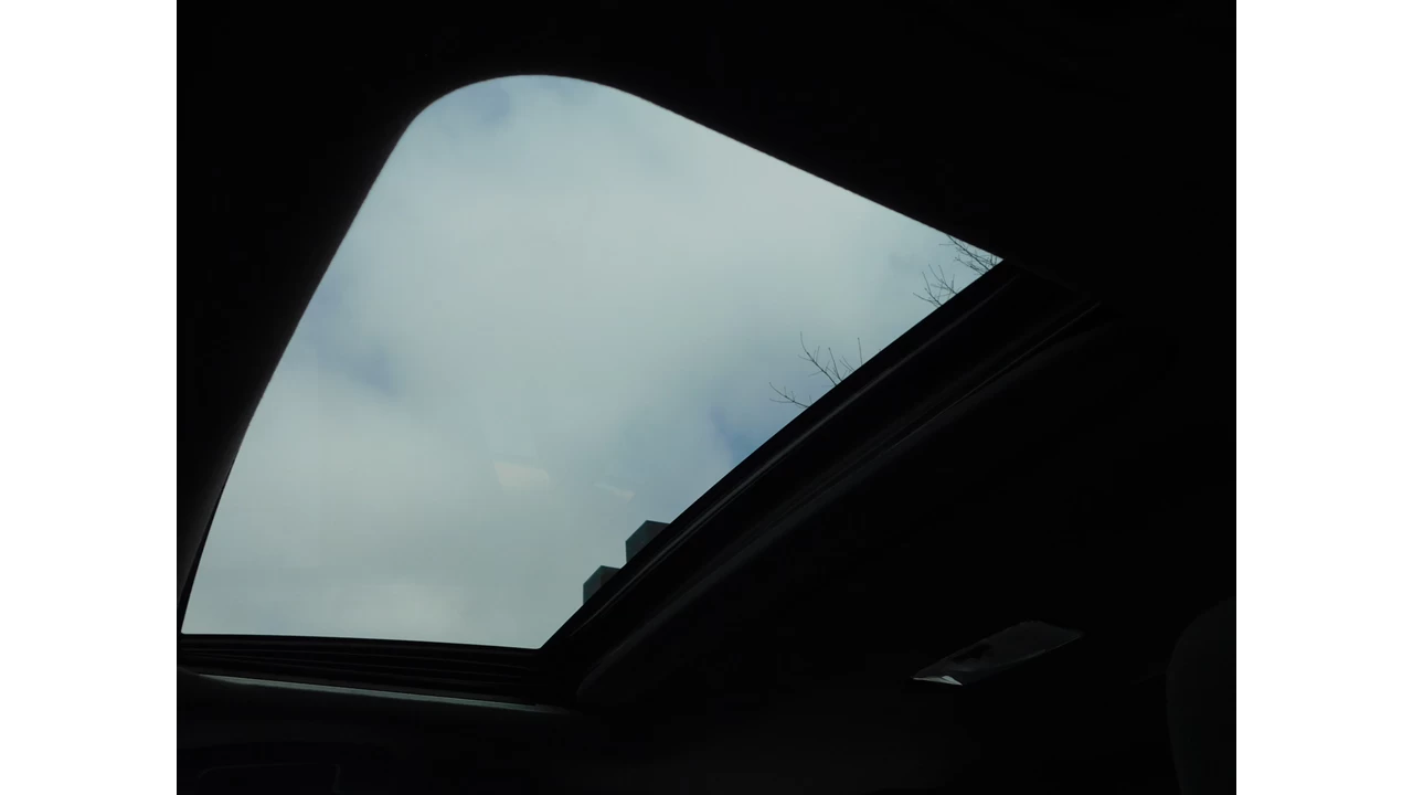 2020 Toyota Corolla SE/XSE Main Image