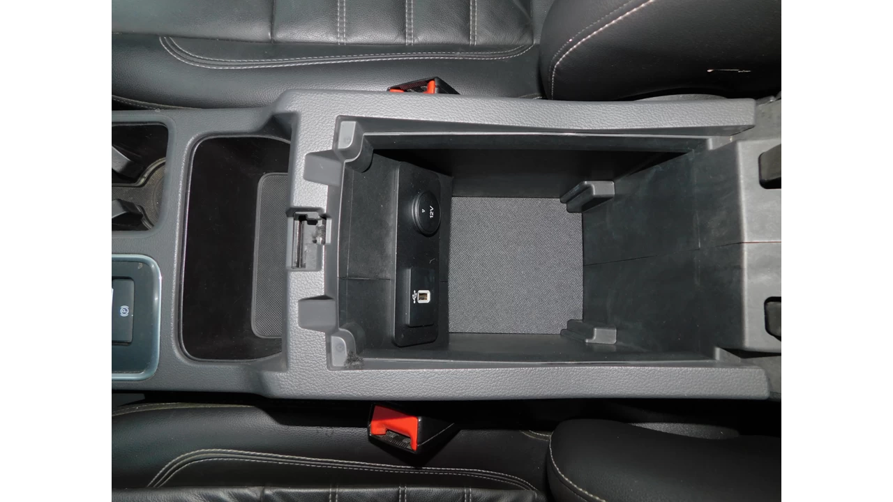 2017 Ford Escape Titanium Image principale