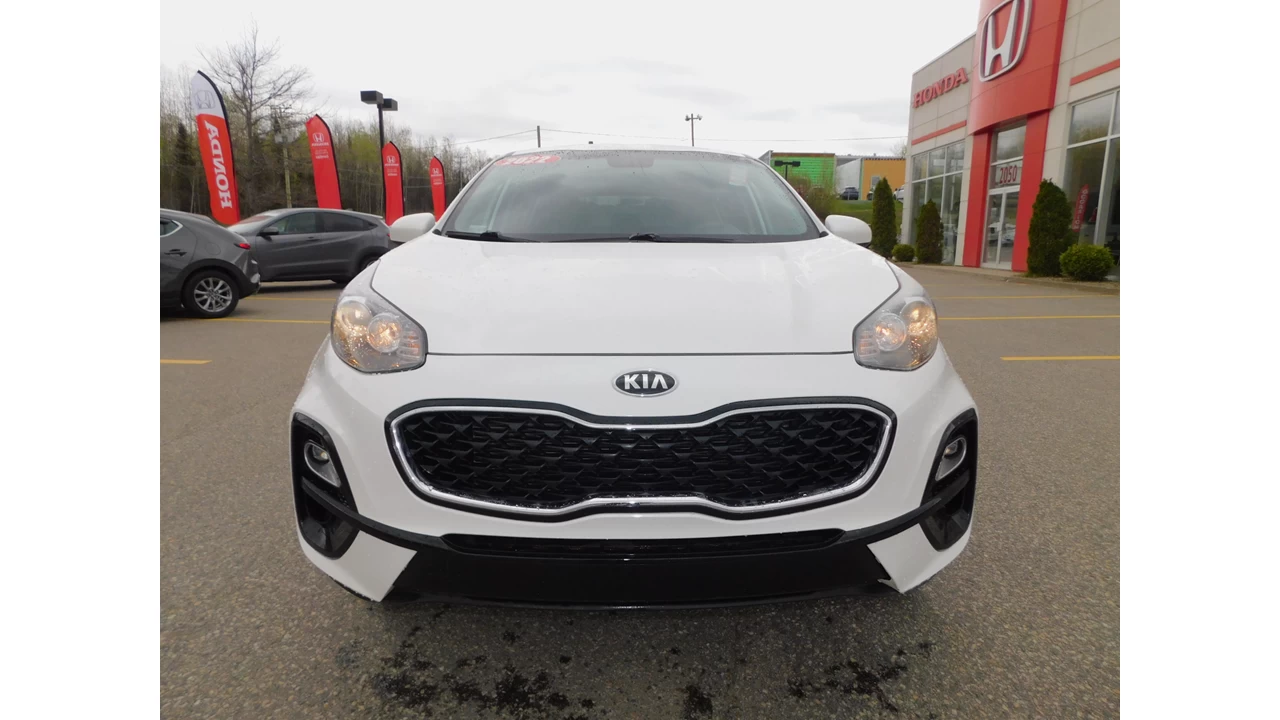 2022 Kia Sportage LX Main Image