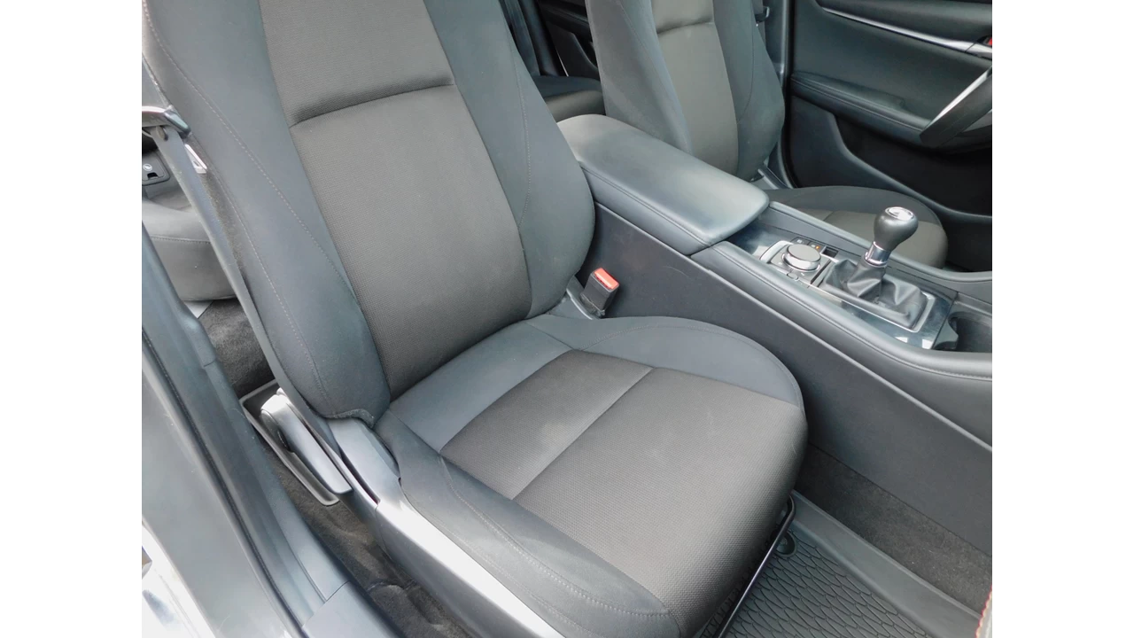 2020 Mazda 3 GX Main Image