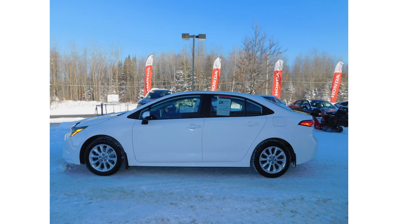 2021 Toyota Corolla L/LE/XLE Image principale