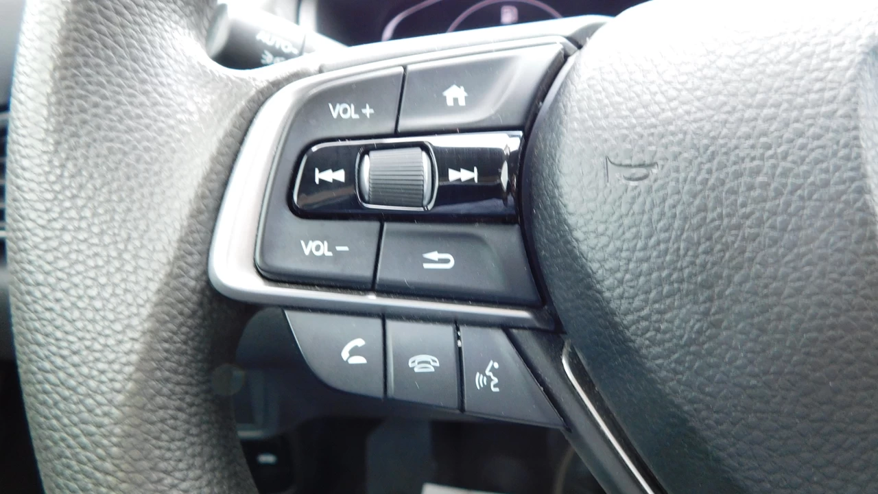 2020 Honda Accord LX Main Image
