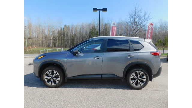 Nissan Rogue SV 2022