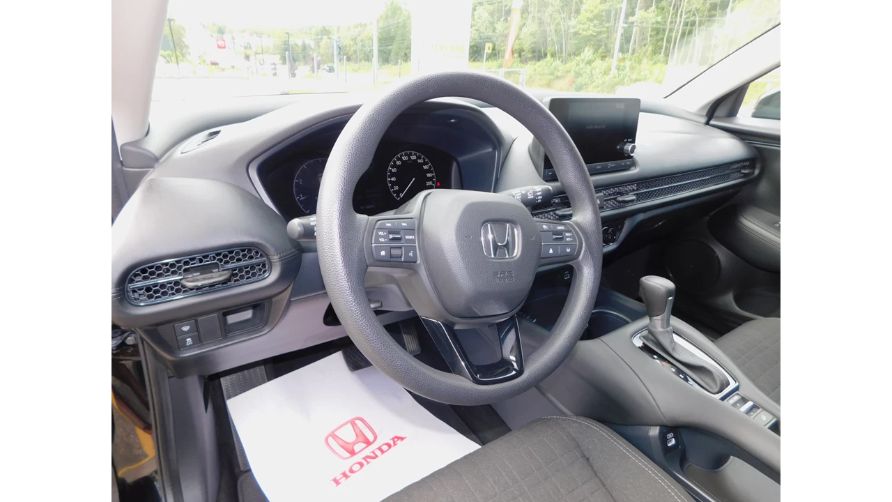 2023 Honda HR-V LX Main Image