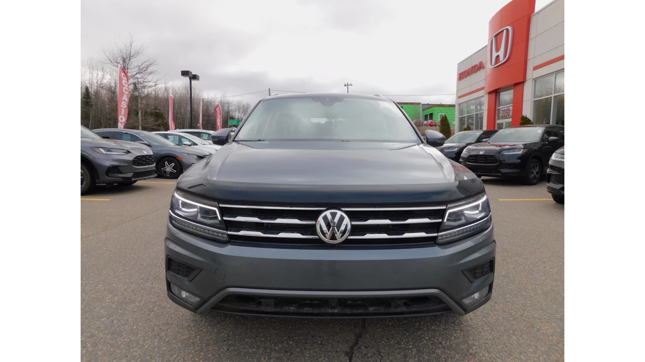 2021 Volkswagen Tiguan R-line Main Image