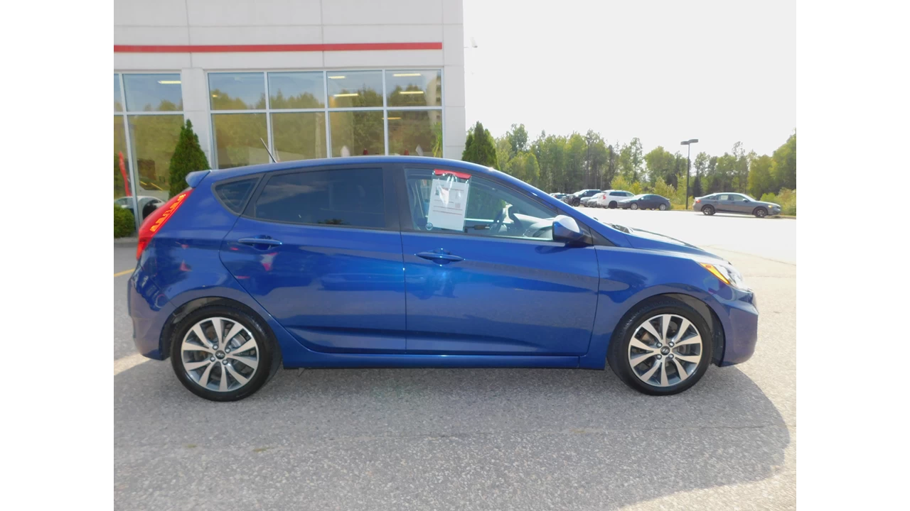 2016 Hyundai Accent GL Main Image