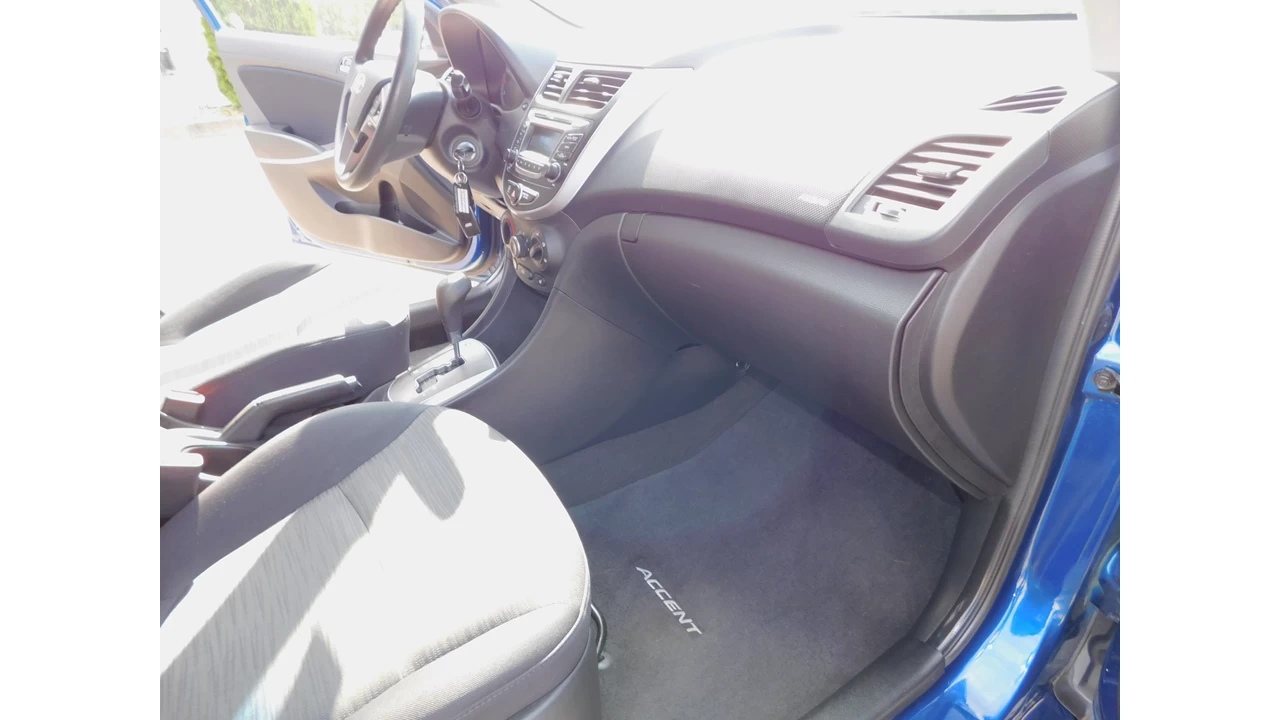 2016 Hyundai Accent GL Main Image