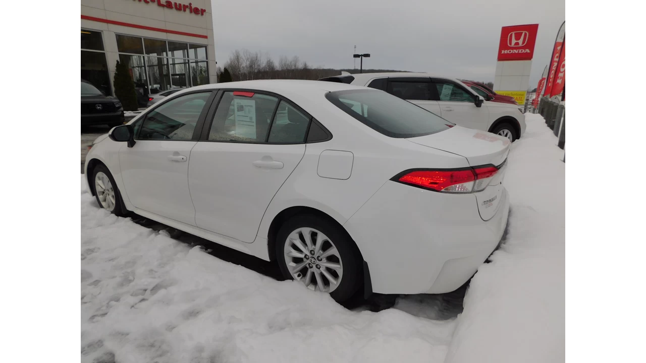 2021 Toyota Corolla L/LE/XLE Main Image