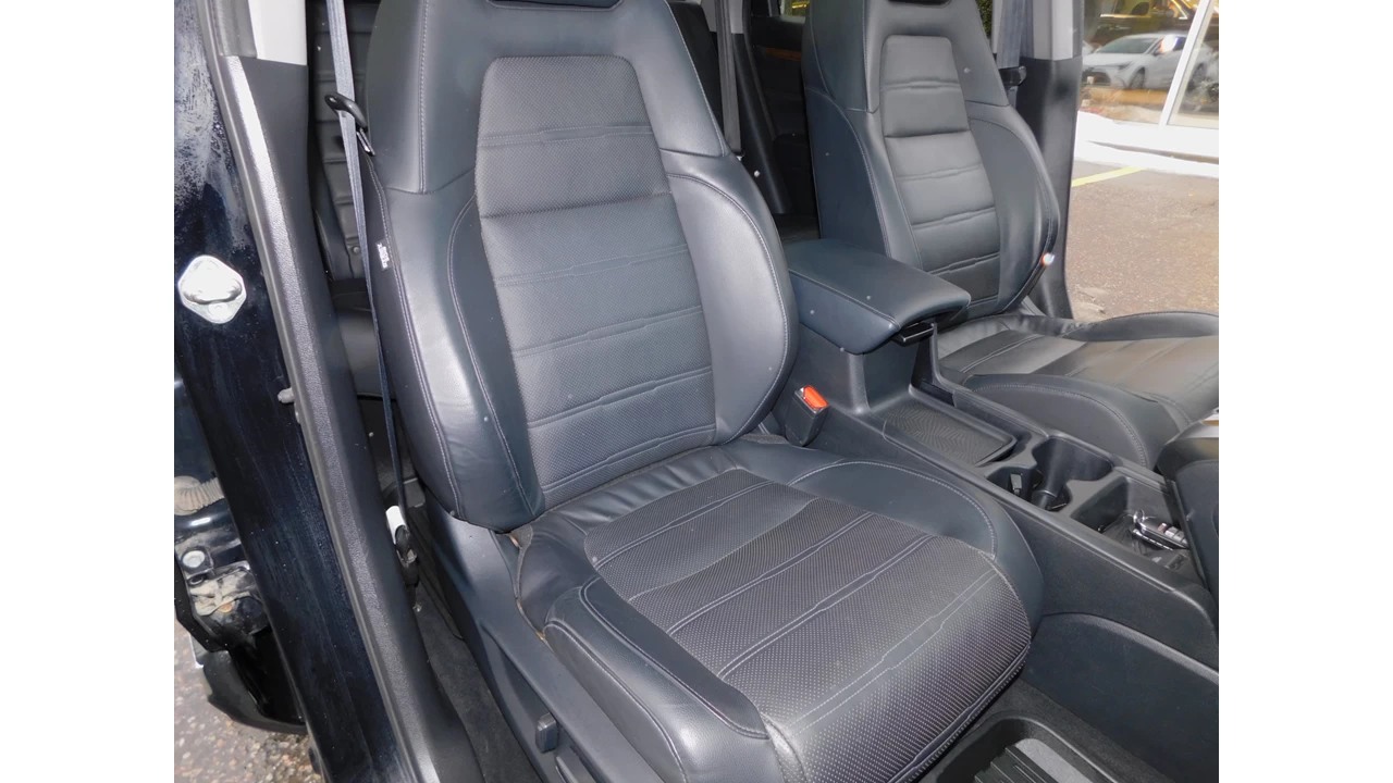 2017 Honda CR-V Touring Main Image