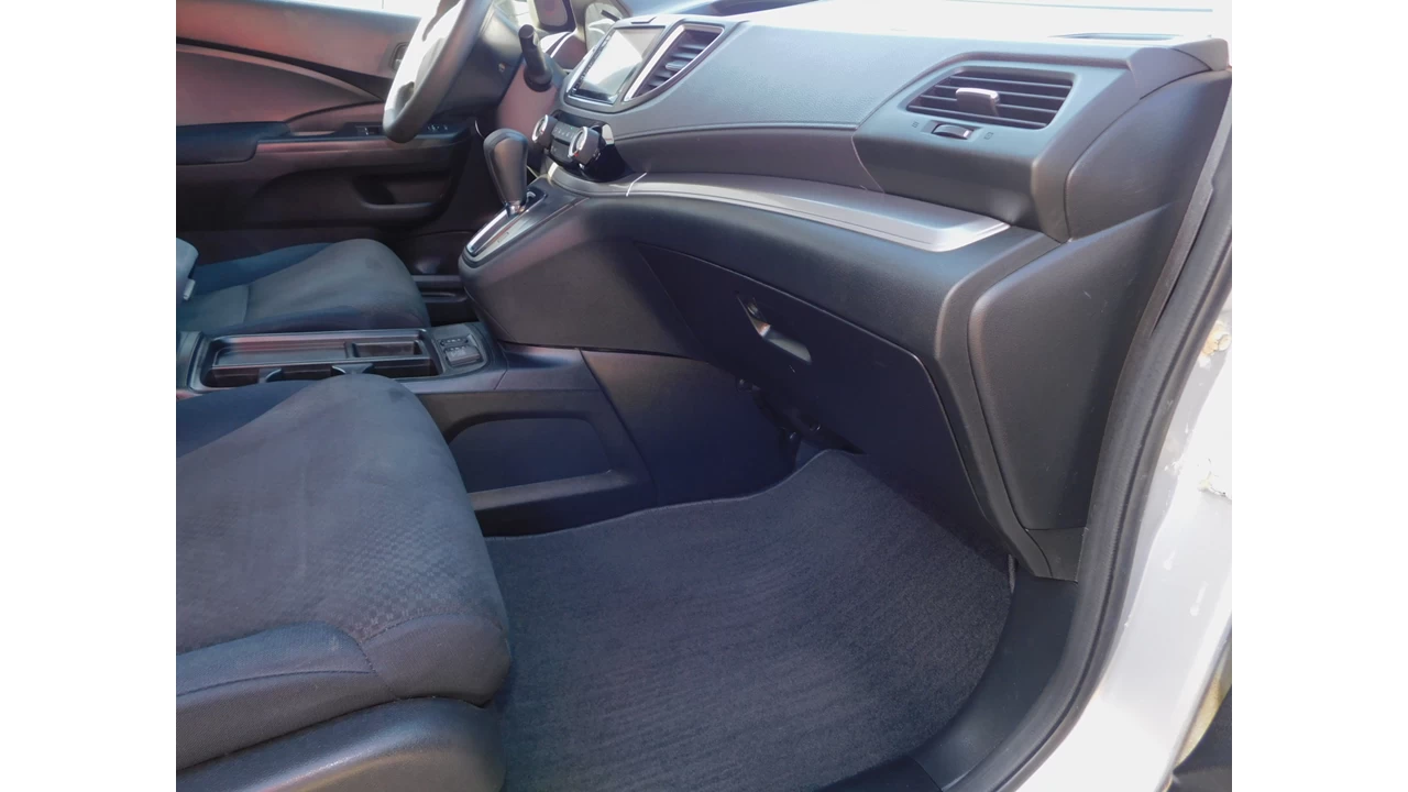 2015 Honda CR-V SE Main Image