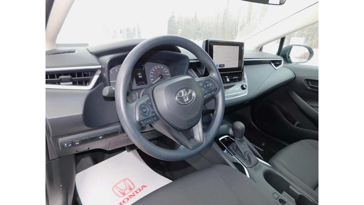 2024 Toyota Corolla L/LE Image principale