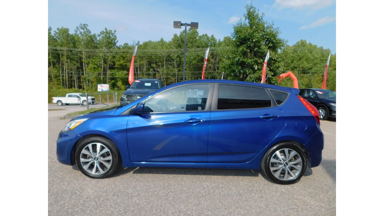 2016 Hyundai Accent GL Main Image