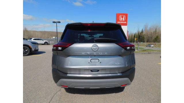 Nissan Rogue SV 2022