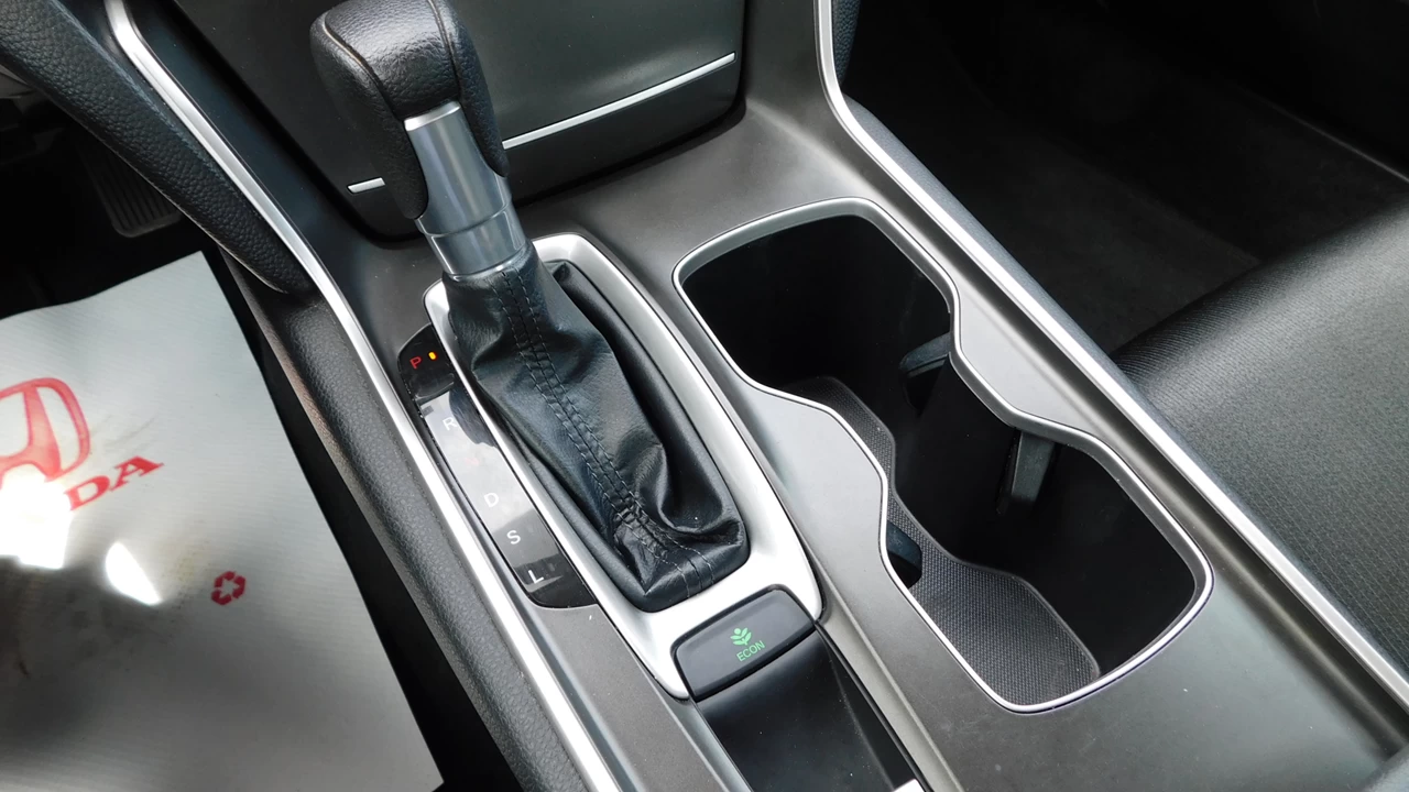 2020 Honda Accord LX Main Image