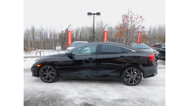 Honda Civic Sport 2021