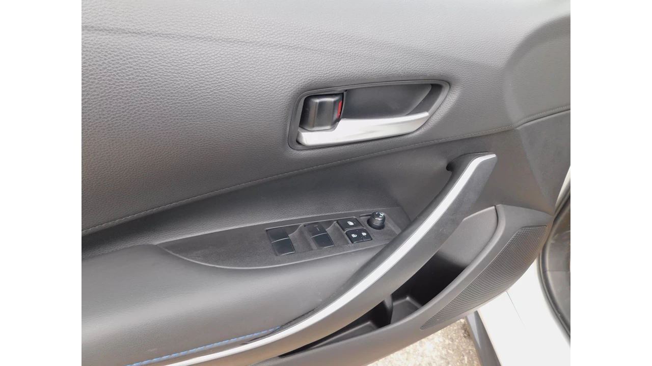 2020 Toyota Corolla SE/XSE Main Image