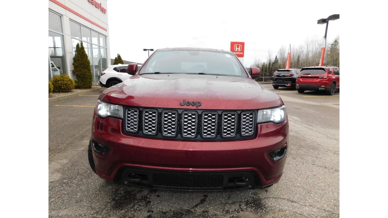 2019 Jeep Grand Cherokee Altitude IV Main Image
