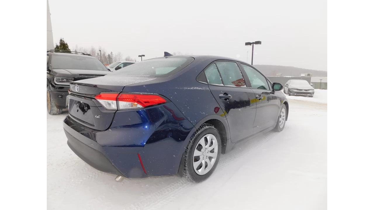2024 Toyota Corolla L/LE Image principale