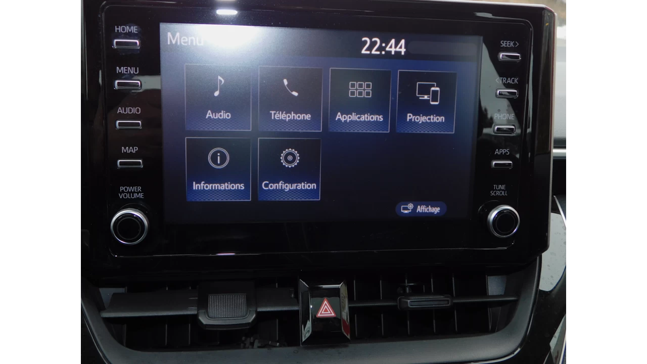 2021 Toyota Corolla LE Main Image