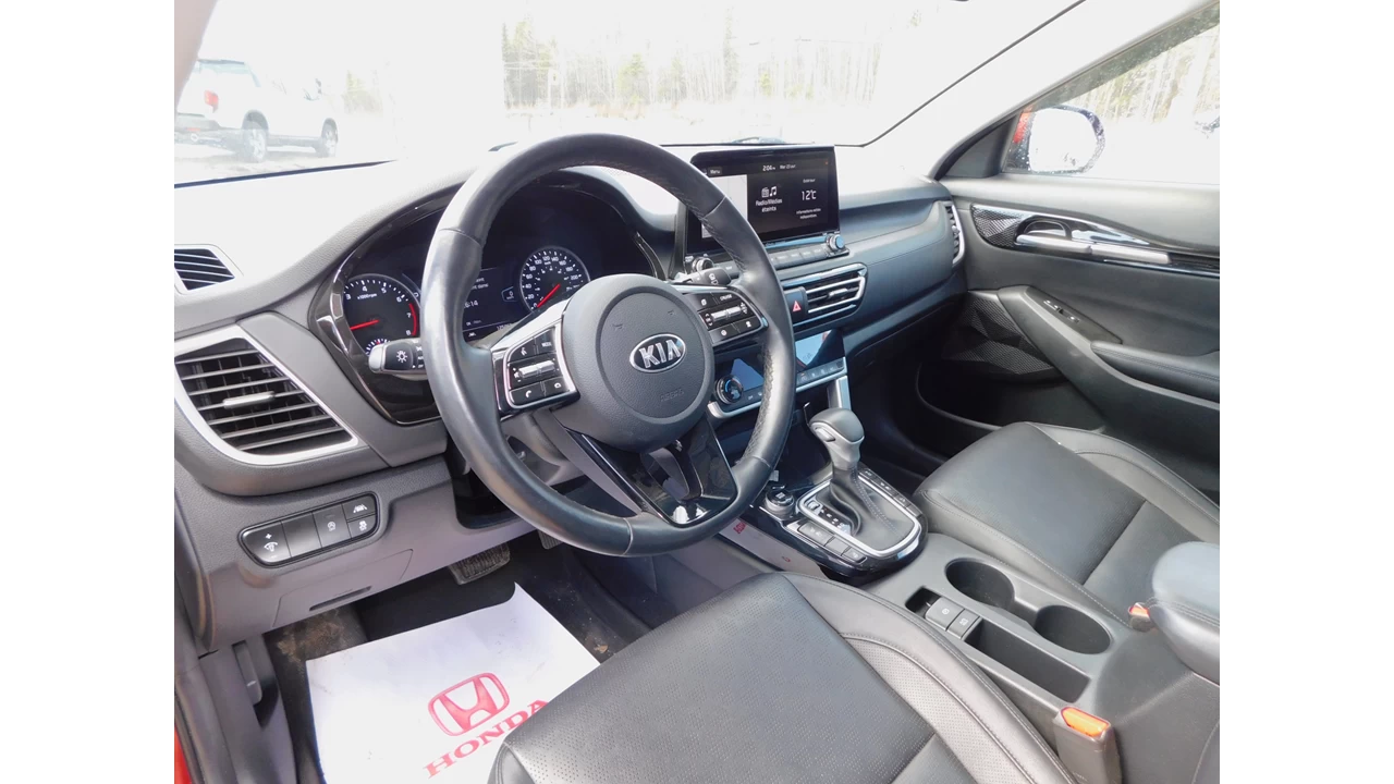 2021 Kia Seltos EX Main Image