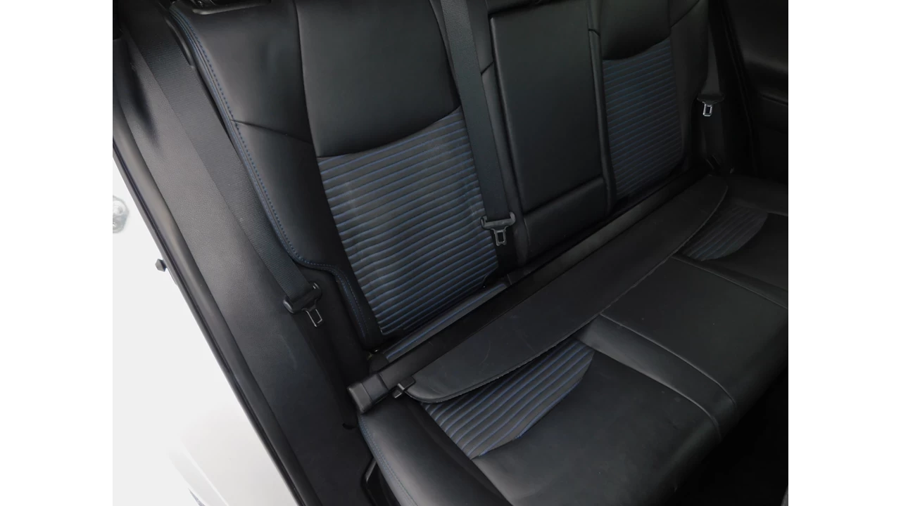 2019 Toyota RAV4 Hybrid XLE Main Image