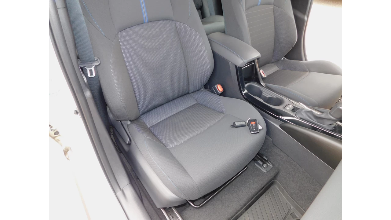 2020 Toyota Corolla SE/XSE Main Image