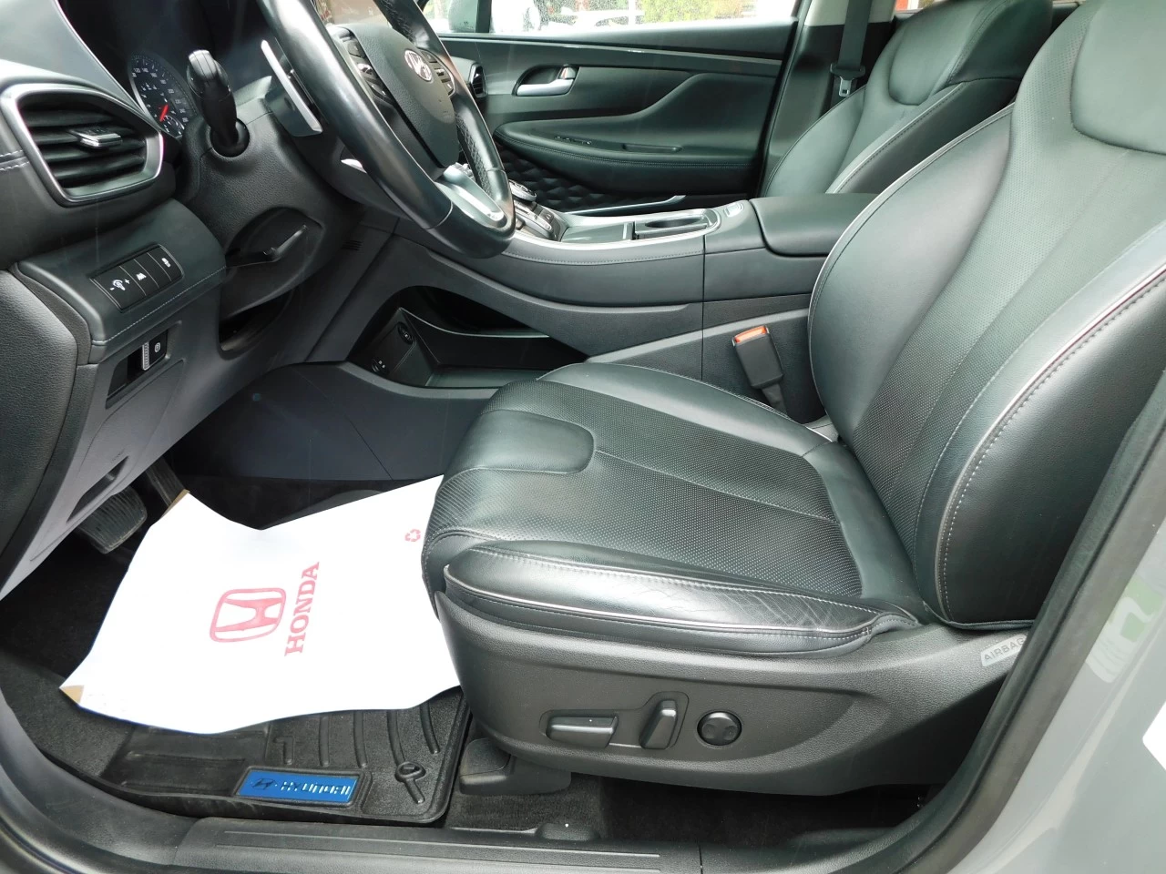 2022 Hyundai Santa Fe Preferred Main Image
