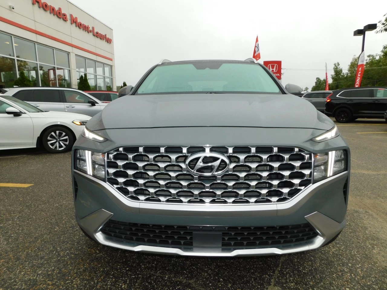 2022 Hyundai Santa Fe Preferred Main Image