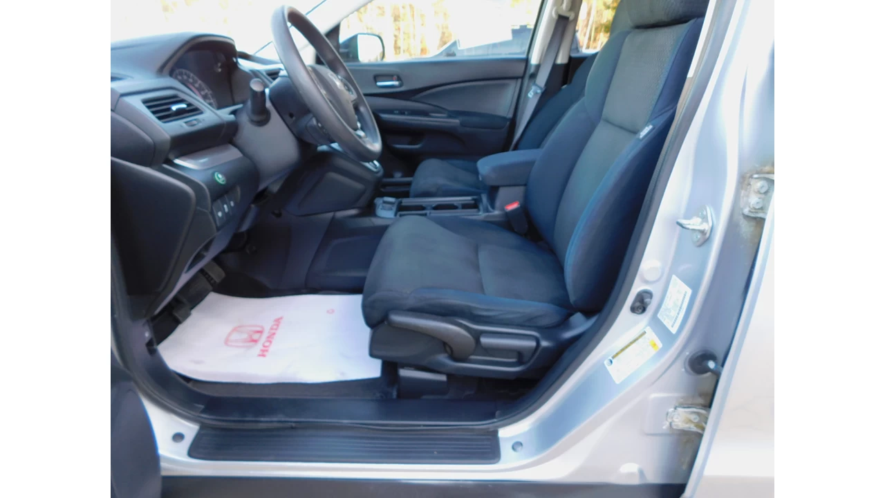 2015 Honda CR-V SE Main Image