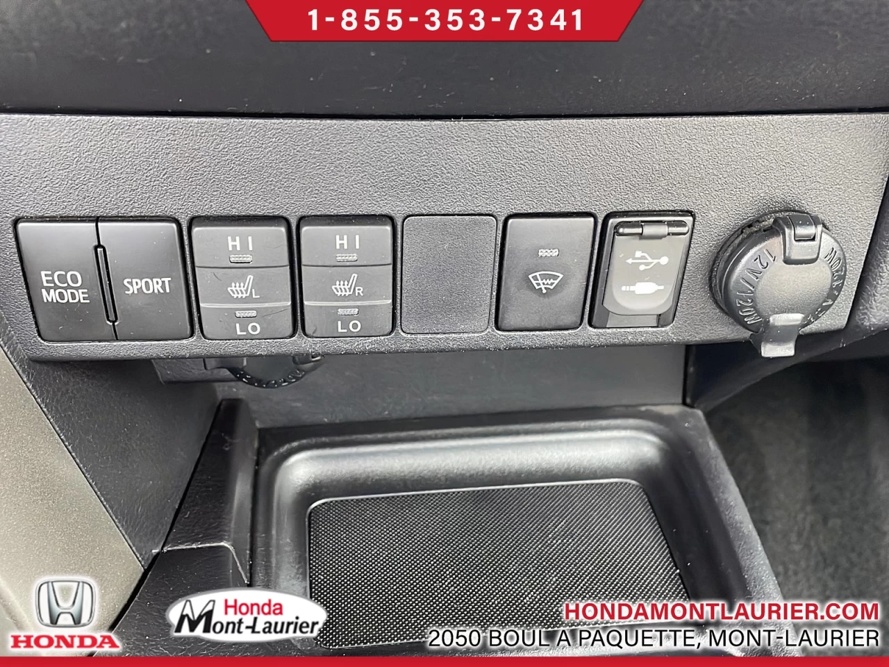 2015 Toyota RAV4 XLE Image principale