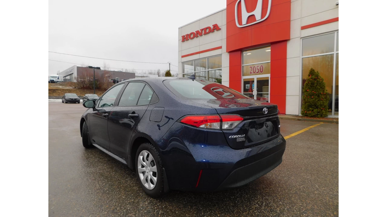 2024 Toyota Corolla LE Main Image