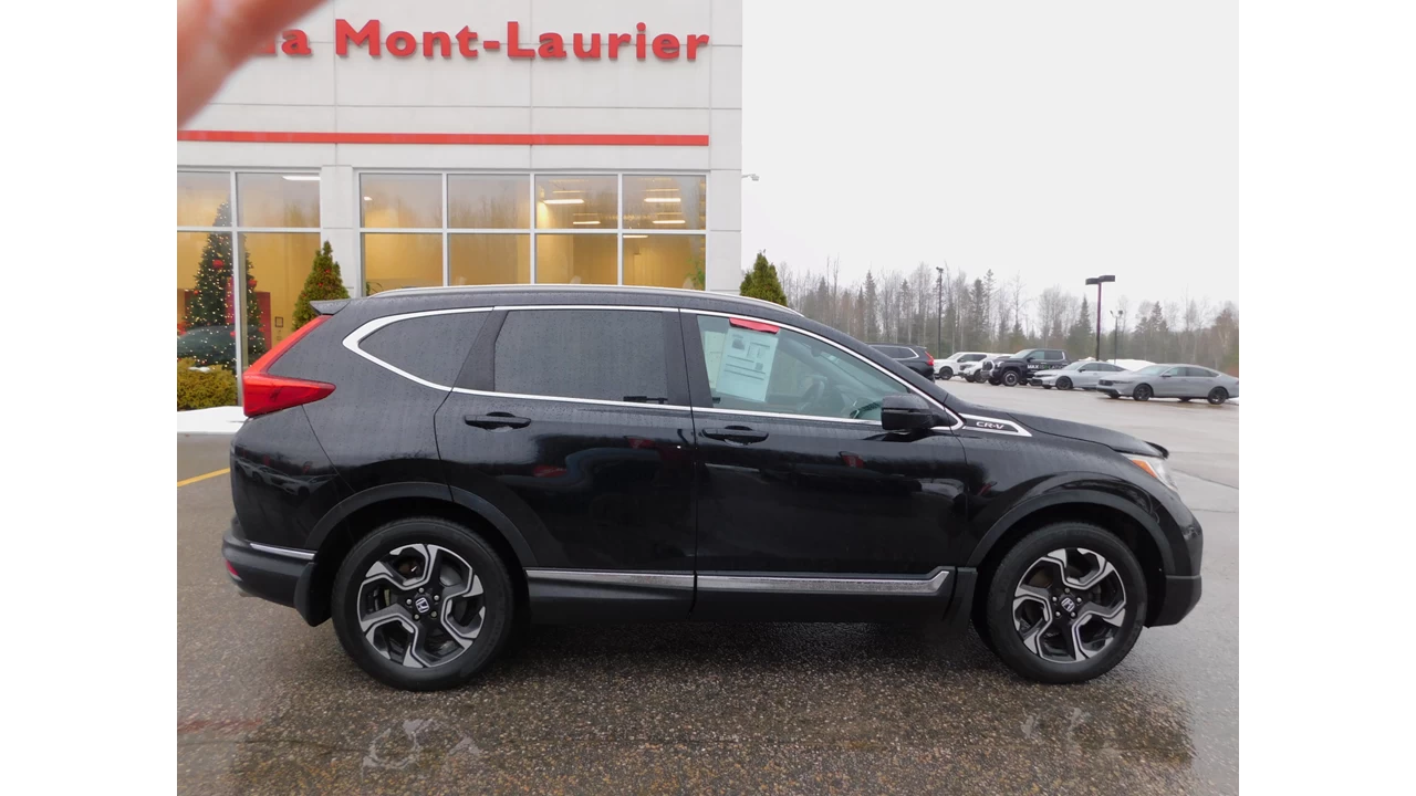 2017 Honda CR-V Touring Main Image