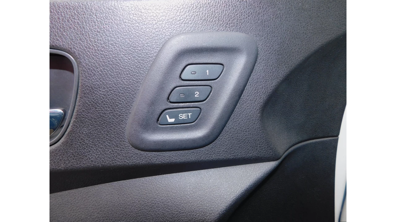 2015 Honda CR-V Touring Main Image