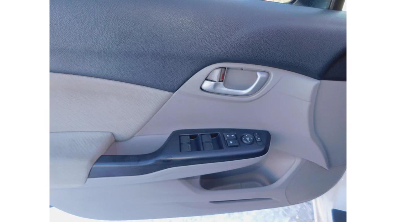 2013 Honda Civic LX Image principale