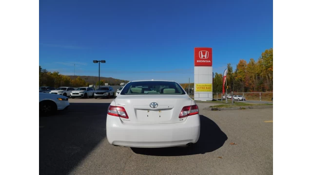 Toyota Camry LE/SE/XLE 2011