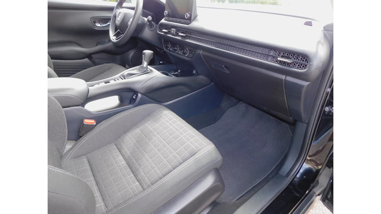 2023 Honda HR-V LX Main Image