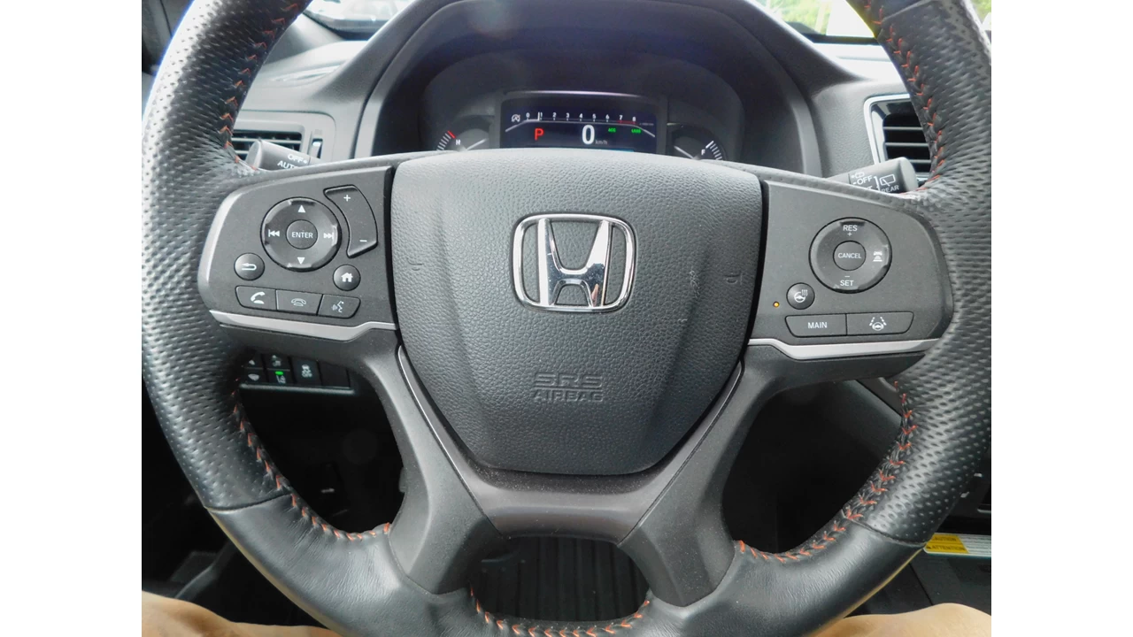 2023 Honda Pilot Touring Main Image