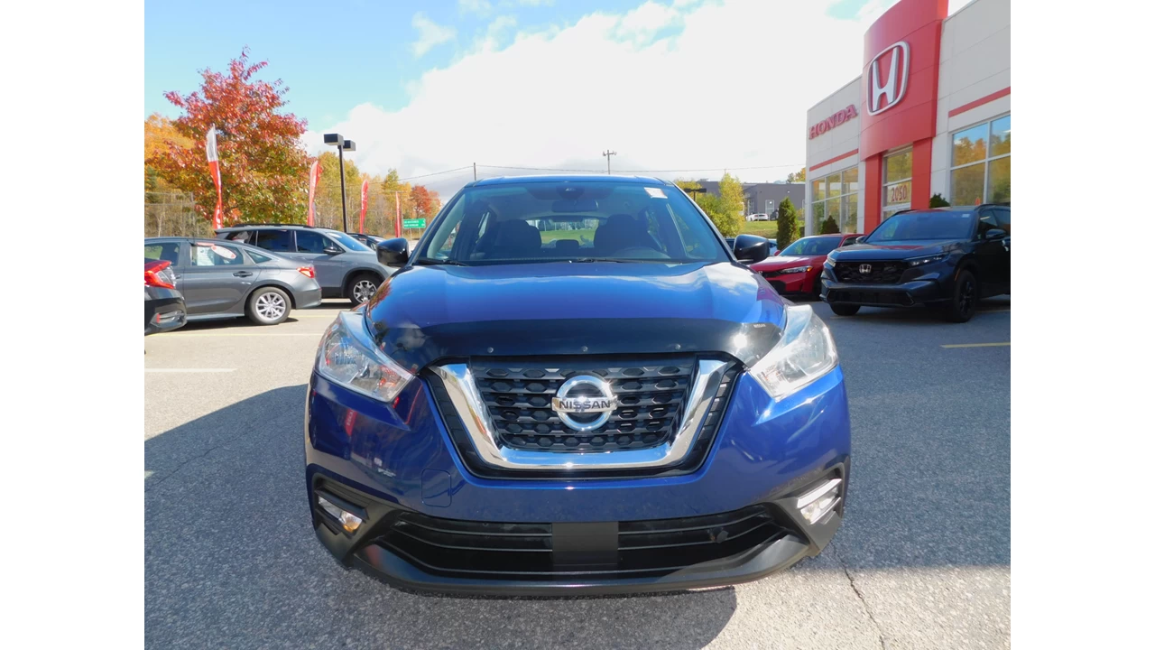2020 Nissan Kicks S Main Image