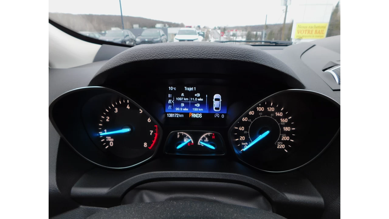 2017 Ford Escape Titanium Image principale