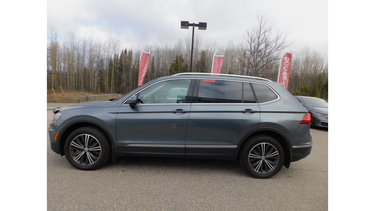 2021 Volkswagen Tiguan R-line Main Image