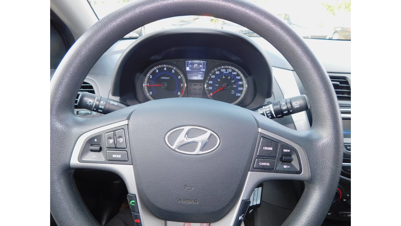 2016 Hyundai Accent GL Main Image